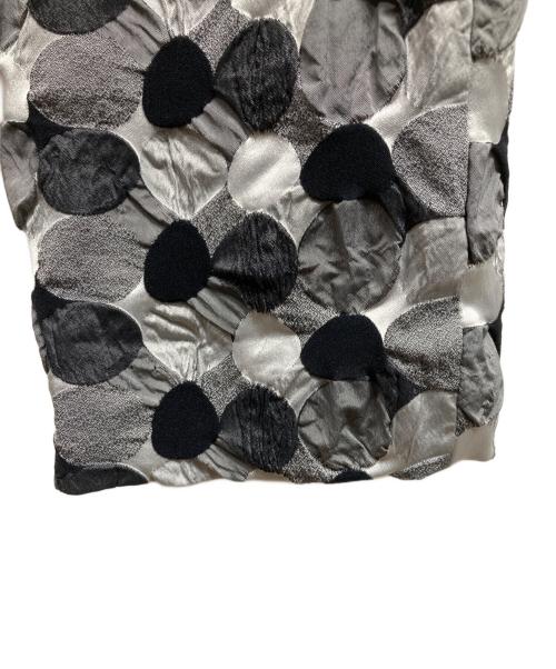 ISSEY MIYAKE（イッセイミヤケ）ISSEY MIYAKE (イッセイミヤケ) 総柄 デザインパンツ グレー サイズ:3の古着・服飾アイテム
