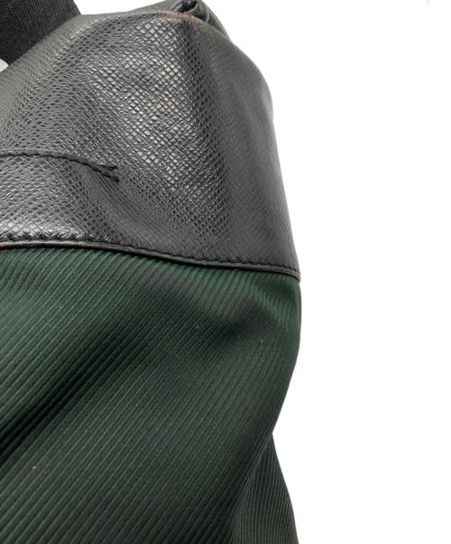 LOUIS VUITTON（ルイ ヴィトン）LOUIS VUITTON (ルイ ヴィトン) タイガ グリーン×ブラックの古着・服飾アイテム