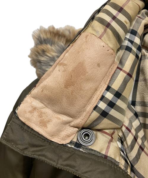 BURBERRY BLACK LABEL（バーバリーブラックレーベル）BURBERRY BLACK LABEL (バーバリーブラックレーベル) ラビットファー付きダウンジャケット カーキ サイズ:Lの古着・服飾アイテム