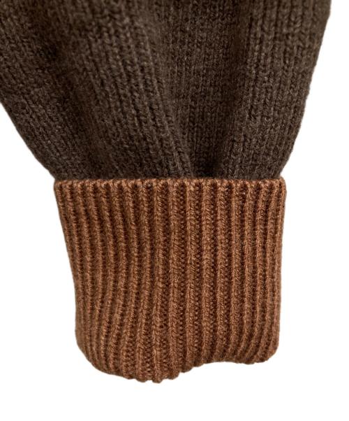 Acne studios（アクネ ストゥディオス）Acne studios (アクネ ストゥディオス) フェイスパッチ Ｖネックカーディガン ブラウン サイズ:XSの古着・服飾アイテム