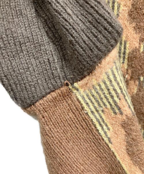 Acne studios（アクネ ストゥディオス）Acne studios (アクネ ストゥディオス) フェイスパッチ Ｖネックカーディガン ブラウン サイズ:XSの古着・服飾アイテム