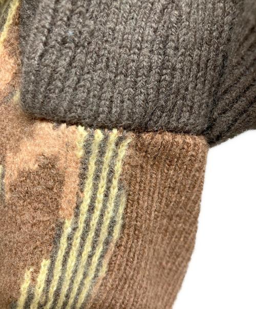 Acne studios（アクネ ストゥディオス）Acne studios (アクネ ストゥディオス) フェイスパッチ Ｖネックカーディガン ブラウン サイズ:XSの古着・服飾アイテム