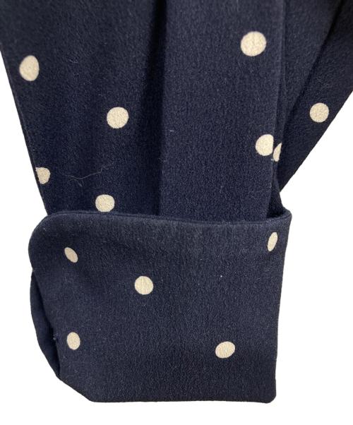 LOEFF（ロエフ）LOEFF (ロエフ) ドット バックリボン ハイネックブラウス ネイビー サイズ:ＦＲＥＥの古着・服飾アイテム
