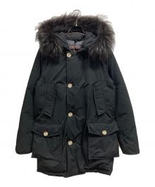 WOOLRICH（ウールリッチ）の古着「ラグジュアリー アークティック パーカー」｜ブラック