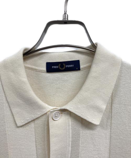 FRED PERRY（フレッドペリー）FRED PERRY (フレッドペリー) Button Through Short Sleeve Polo Shirt アイボリー サイズ:Mの古着・服飾アイテム