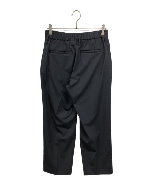 A + TOKYO（エープラス トウキョウ）A + TOKYO (エープラス トウキョウ) Tech wool ワイドストレートスラックス ネイビー サイズ:2の古着・服飾アイテム