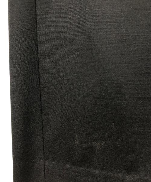 A + TOKYO（エープラス トウキョウ）A + TOKYO (エープラス トウキョウ) Tech wool ワイドストレートスラックス ネイビー サイズ:2の古着・服飾アイテム