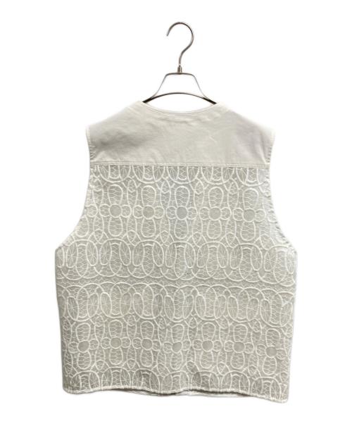 PUBLIC TOKYO（パブリックトウキョウ）PUBLIC TOKYO (パブリックトウキョウ) エンブロイダリーポケッツジレ ホワイト サイズ:Freeの古着・服飾アイテム