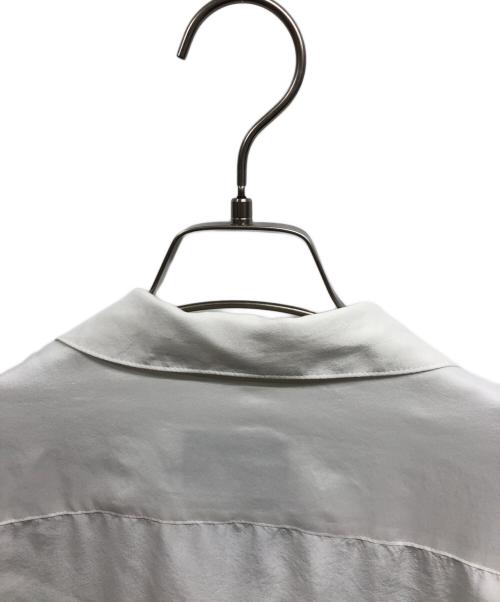 TOMORROW LAND（トゥモローランド）TOMORROW LAND (トゥモローランド) シルク オープンカラー ダブルポケット ロングスリーブシャツ ホワイト サイズ:Sの古着・服飾アイテム