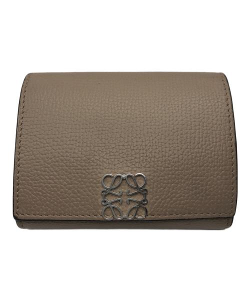 LOEWE（ロエベ）LOEWE (ロエベ) アナグラムトライフォールドウォレット ベージュの古着・服飾アイテム