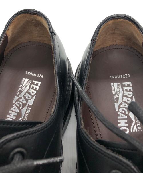 Salvatore Ferragamo（サルヴァトーレ フェラガモ）Salvatore Ferragamo (サルヴァトーレ フェラガモ) シボ革 プレーントゥシューズ ブラック サイズ:8の古着・服飾アイテム