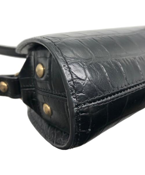 A.P.C.（アーペーセー）A.P.C. (アーペーセー) 型押しハーフムーンショルダーバッグ ブラックの古着・服飾アイテム