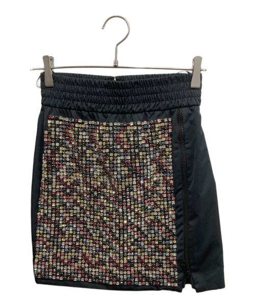 N°21（ヌメロヴェントゥーノ）N°21 (ヌメロヴェントゥーノ) ビジュー付きミニスカート ブラック サイズ:38の古着・服飾アイテム