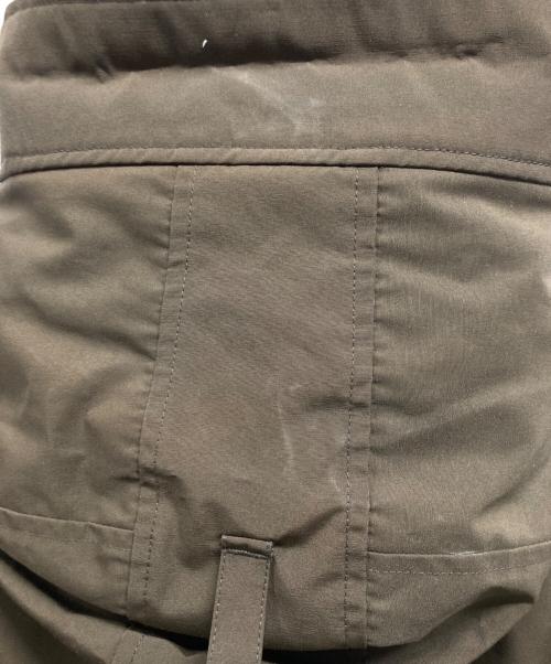 CANADA GOOSE（カナダグース）CANADA GOOSE (カナダグース) BRONTE PARKA カーキ サイズ:Mの古着・服飾アイテム