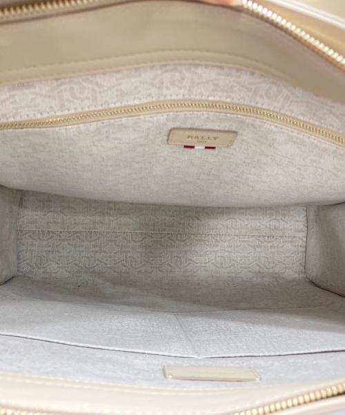 BALLY（バリー）BALLY (バリー) クリスタリアトートバッグ ベージュの古着・服飾アイテム