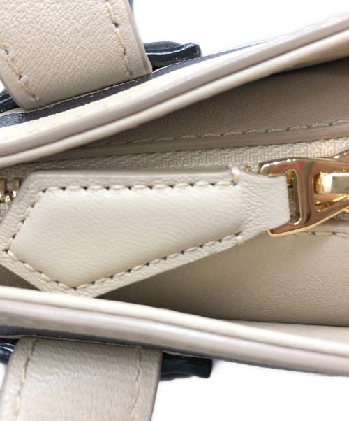 BALLY（バリー）BALLY (バリー) クリスタリアトートバッグ ベージュの古着・服飾アイテム