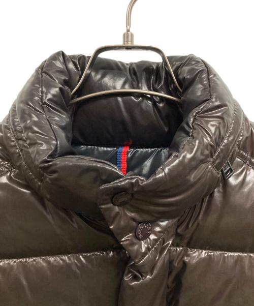 MONCLER（モンクレール）MONCLER (モンクレール) EVER ダウンジャケット ブラウン サイズ:3の古着・服飾アイテム
