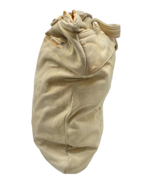 Salvatore Ferragamo（サルヴァトーレ フェラガモ）Salvatore Ferragamo (サルヴァトーレ フェラガモ) プリントロゴショルダーバッグ アイボリーの古着・服飾アイテム