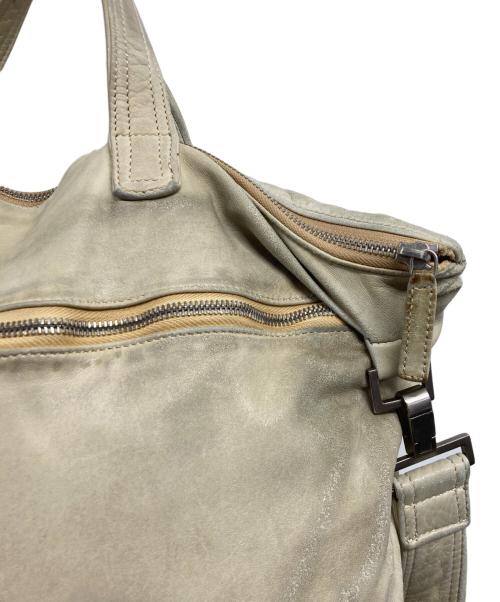 Salvatore Ferragamo（サルヴァトーレ フェラガモ）Salvatore Ferragamo (サルヴァトーレ フェラガモ) プリントロゴショルダーバッグ アイボリーの古着・服飾アイテム