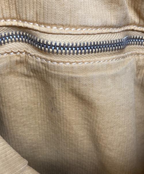 Salvatore Ferragamo（サルヴァトーレ フェラガモ）Salvatore Ferragamo (サルヴァトーレ フェラガモ) プリントロゴショルダーバッグ アイボリーの古着・服飾アイテム