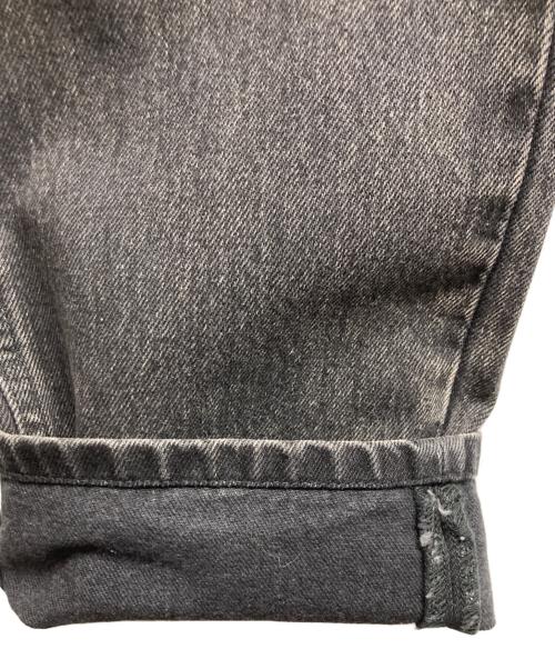 JOHN LAWRENCE SULLIVAN（ジョン ローレンス サリバン）JOHN LAWRENCE SULLIVAN (ジョン ローレンス サリバン) BLEACHED DENIM KNEE HOLE PANTS ブラック サイズ:48の古着・服飾アイテム