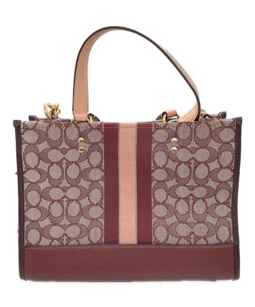 COACH（コーチ）COACH (コーチ) デンプシー キャリーオール シグネチャー ジャカード ウィズ ストライプ アンド コーチ パッチ レッドの古着・服飾アイテム