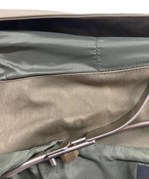 COLINA（コリーナ）COLINA (コリーナ) Milicloth Lite Hoodie Jacket オリーブ サイズ:Lの古着・服飾アイテム