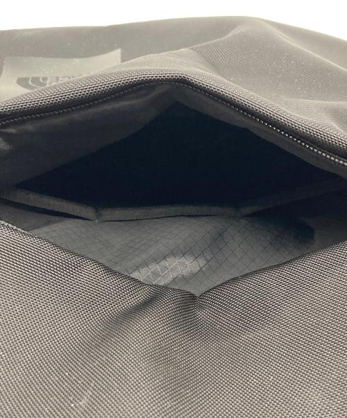 THE NORTH FACE（ザ ノース フェイス）THE NORTH FACE (ザ ノース フェイス) Shuttle DAYPACK Slim ブラックの古着・服飾アイテム