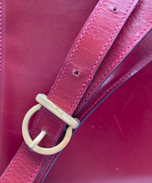 Salvatore Ferragamo（サルヴァトーレ フェラガモ）Salvatore Ferragamo (サルヴァトーレ フェラガモ) 2WAYバッグ レッドの古着・服飾アイテム