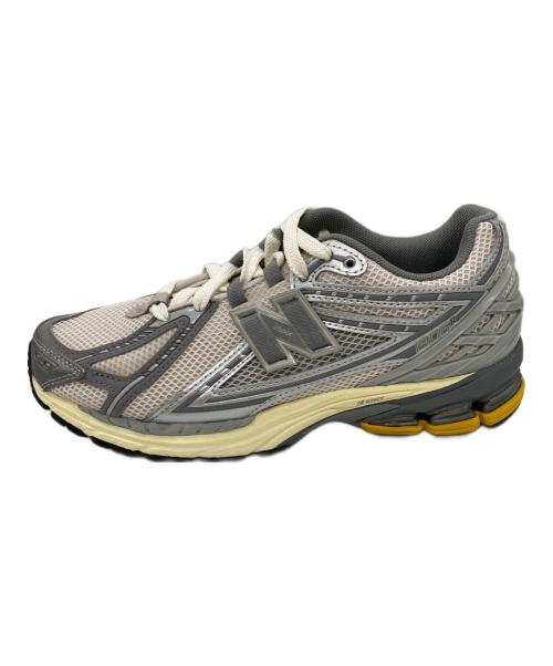 NEW BALANCE（ニューバランス）NEW BALANCE (ニューバランス) M1906RRD ローカットスニーカー グレー サイズ:26の古着・服飾アイテム