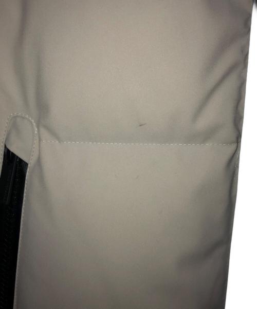 nano・universe（ナノ・ユニバース）nano・universe (ナノ・ユニバース) 西川ダウン (ニシカワダウン) ソロテックスラミネートAラインダウン アイボリー サイズ:36の古着・服飾アイテム