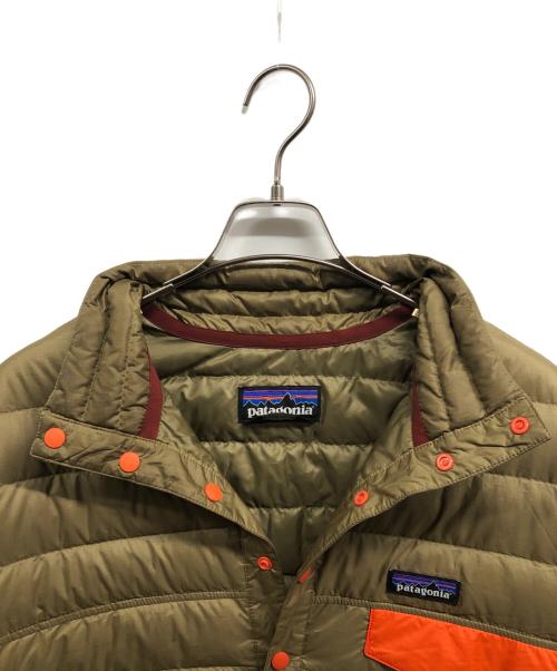 Patagonia（パタゴニア）Patagonia (パタゴニア) ダウン スナップT プルオーバー カーキ サイズ:Mの古着・服飾アイテム