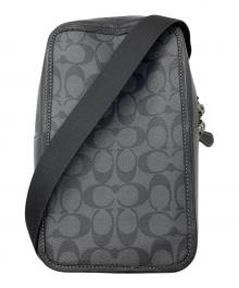 COACH（コーチ）の古着「ボディバッグ」｜ブラック