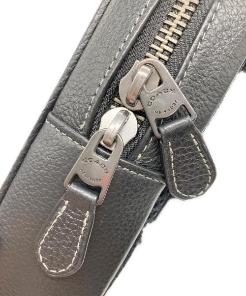COACH（コーチ）COACH (コーチ) ボディバッグ ブラックの古着・服飾アイテム