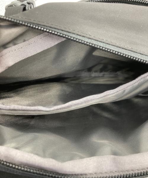 Patagonia（パタゴニア）Patagonia (パタゴニア) アトム・スリングバック 8L ブラックの古着・服飾アイテム