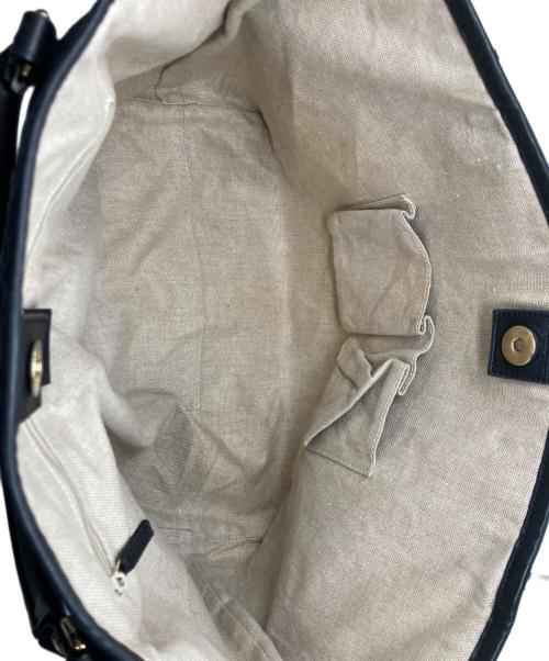 GUCCI（グッチ）GUCCI (グッチ) マイクログッチシマ トートバッグ ブラックの古着・服飾アイテム