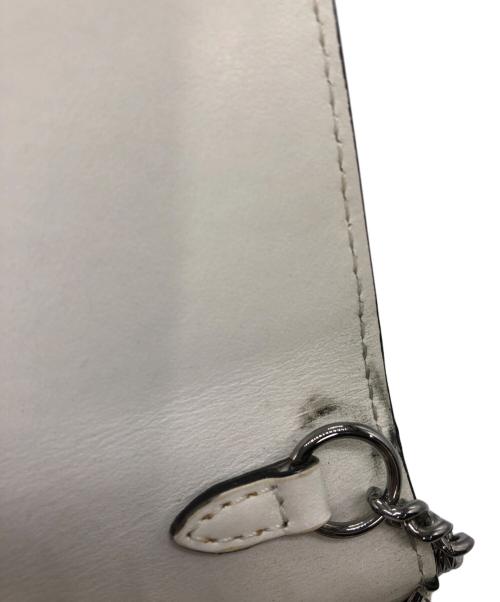 JIMMY CHOO（ジミーチュウ）JIMMY CHOO (ジミーチュウ) フラットスタースタッズ付 チェーンミニバッグ ホワイトの古着・服飾アイテム