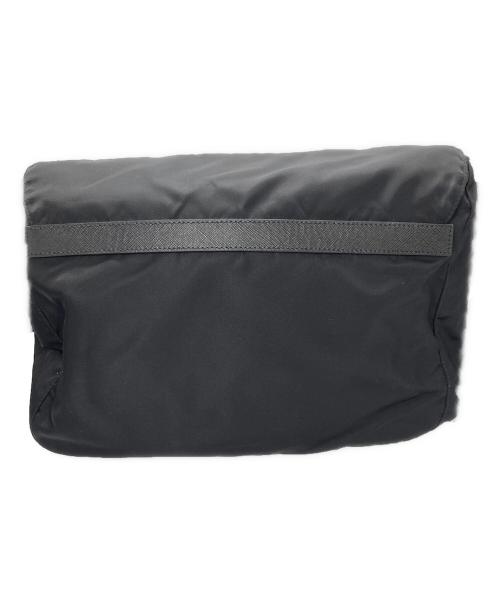 PRADA（プラダ）PRADA (プラダ) ナイロンショルダーバッグ ブラックの古着・服飾アイテム