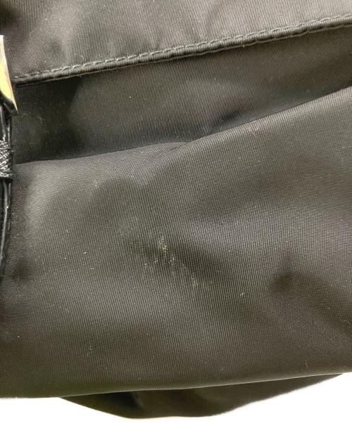 PRADA（プラダ）PRADA (プラダ) ナイロンショルダーバッグ ブラックの古着・服飾アイテム