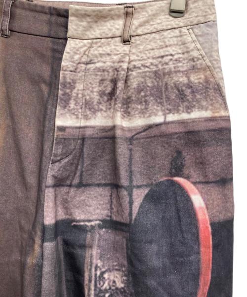 MAISON SPECIAL（メゾンスペシャル）MAISON SPECIAL (メゾンスペシャル) Cityscape Photo Collage Pants ベージュ サイズ:38の古着・服飾アイテム