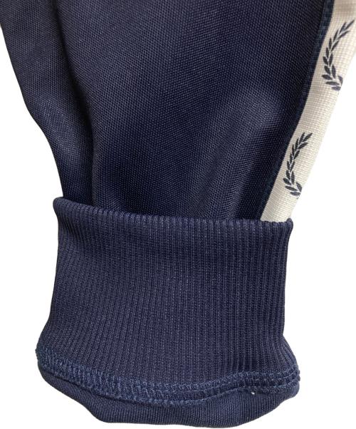 FRED PERRY（フレッドペリー）FRED PERRY (フレッドペリー) トラックジャケット ネイビー サイズ:Lの古着・服飾アイテム