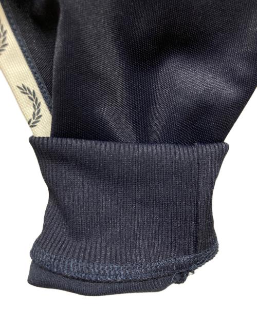 FRED PERRY（フレッドペリー）FRED PERRY (フレッドペリー) トラックジャケット ネイビー サイズ:Lの古着・服飾アイテム