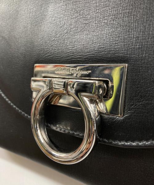 Salvatore Ferragamo（サルヴァトーレ フェラガモ）Salvatore Ferragamo (サルヴァトーレ フェラガモ) ガンチーニワン ショルダーバッグ ブラックの古着・服飾アイテム