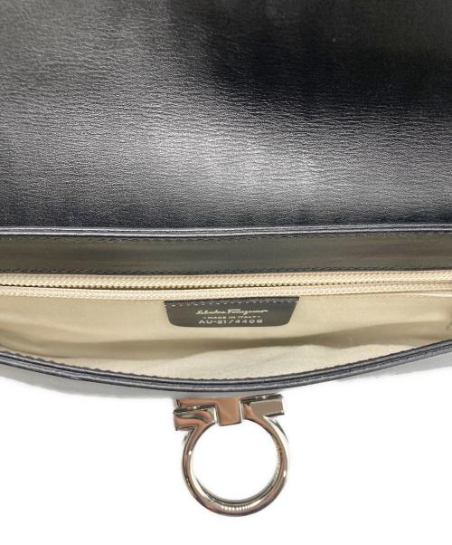 Salvatore Ferragamo（サルヴァトーレ フェラガモ）Salvatore Ferragamo (サルヴァトーレ フェラガモ) ガンチーニワン ショルダーバッグ ブラックの古着・服飾アイテム