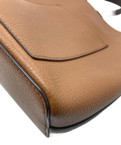 MICHAEL KORS（マイケル・コース）MICHAEL KORS (マイケル・コース) バケット レザーショルダーバッグ ブラウンの古着・服飾アイテム