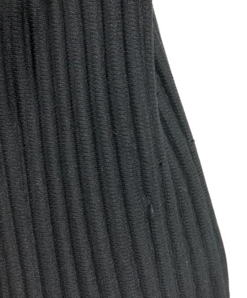 HOMME PLISSE ISSEY MIYAKE（オム プリッセ イッセイ ミヤケ）HOMME PLISSE ISSEY MIYAKE (オム プリッセ イッセイ ミヤケ) BASICS プリーツパンツ ブラック サイズ:1の古着・服飾アイテム