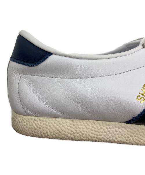 adidas（アディダス）adidas (アディダス) ローカットスニーカー ホワイト サイズ:US9の古着・服飾アイテム