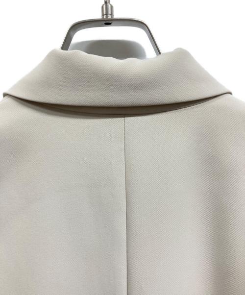 GALLEST（ギャレスト）GALLEST (ギャレスト) ケープスリーブテーラードジャケット/GALLESTジャケット アイボリー サイズ:34の古着・服飾アイテム