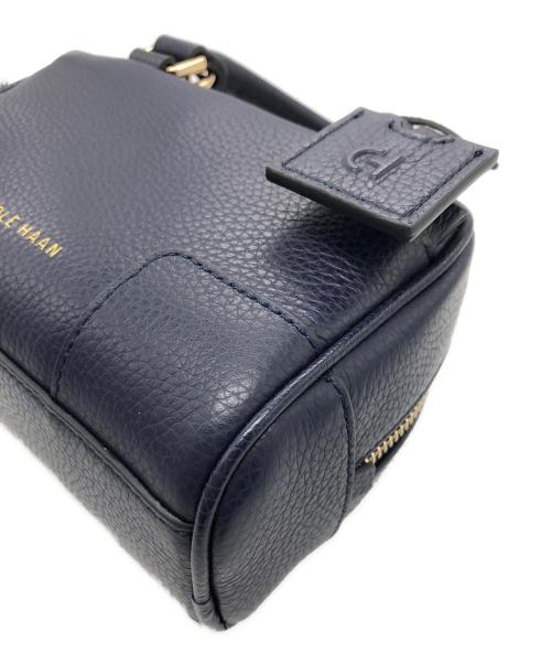 COLE HAAN（コールハーン）COLE HAAN (コールハーン) ビバリーミニサッチェル ネイビーの古着・服飾アイテム