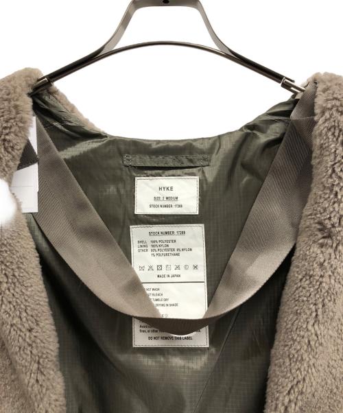 HYKE（ハイク）HYKE (ハイク) FAUX SHEARLING BOLERO グレー サイズ:2の古着・服飾アイテム